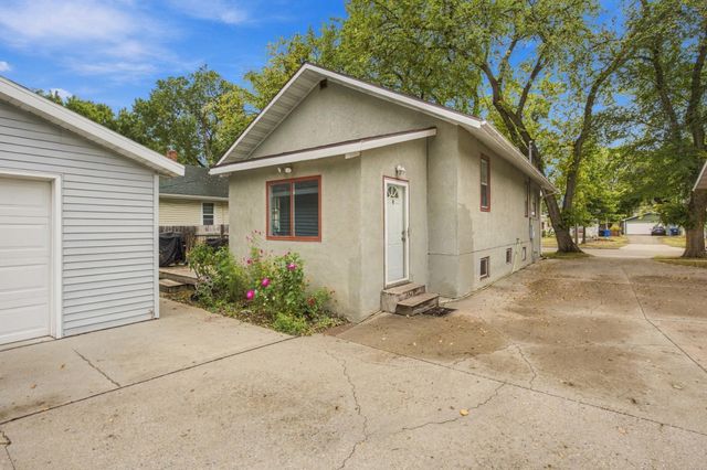 1415 8th Avenue S, Fargo, ND 58103