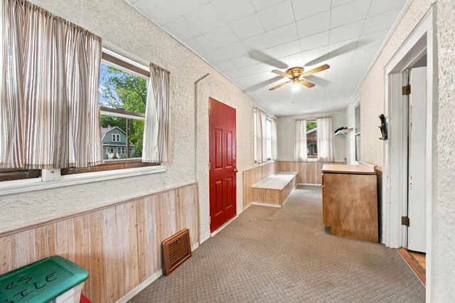 1415 8th Avenue S, Fargo, ND 58103