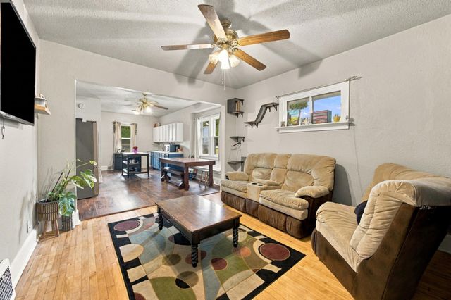 1415 8th Avenue S, Fargo, ND 58103