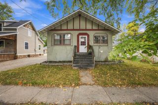 1415 8th Avenue S, Fargo, ND 58103