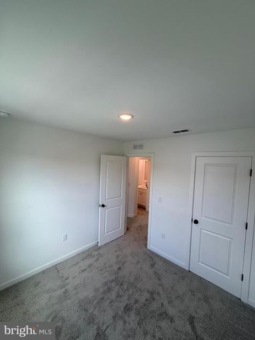 59 BASSWOOD ST, Berlin, NJ 08009