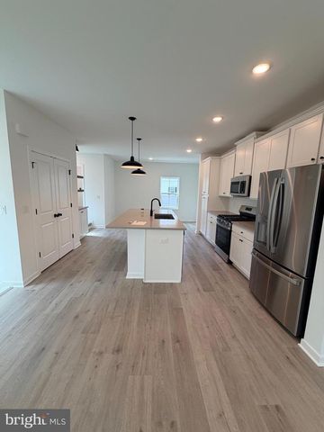 59 BASSWOOD ST, Berlin, NJ 08009