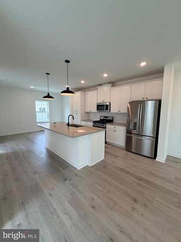 59 BASSWOOD ST, Berlin, NJ 08009
