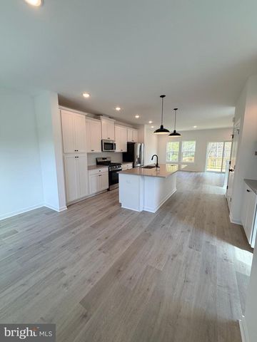 59 BASSWOOD ST, Berlin, NJ 08009