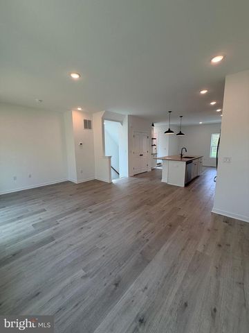 59 BASSWOOD ST, Berlin, NJ 08009