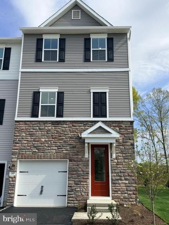 59 BASSWOOD ST, Berlin, NJ 08009