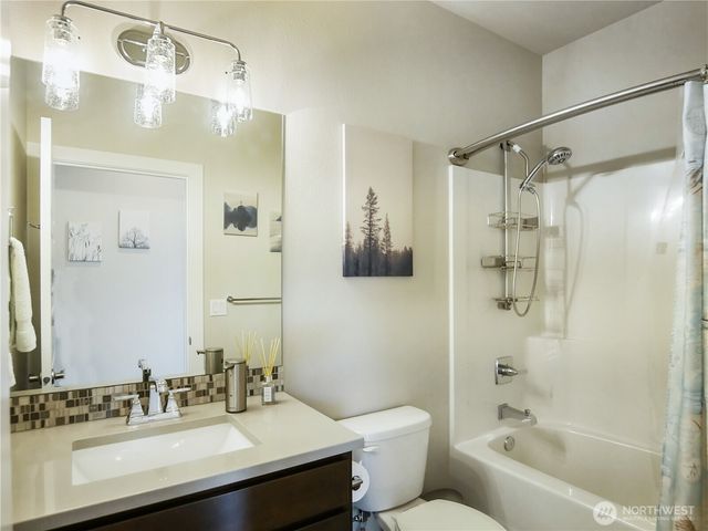 111 Cherry Lane SW, Orting, WA 98360