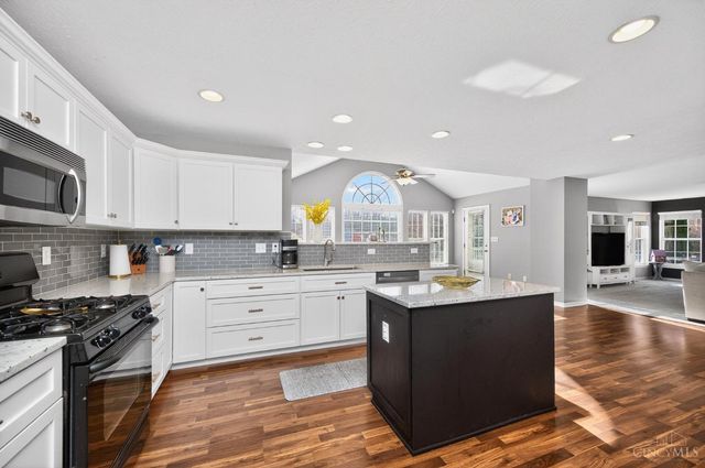 8031 Paradise Cove, Liberty Twp, OH 45044