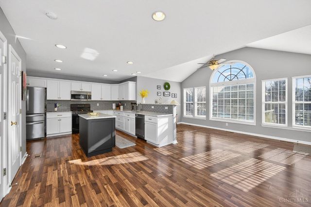 8031 Paradise Cove, Liberty Twp, OH 45044