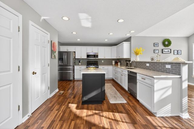 8031 Paradise Cove, Liberty Twp, OH 45044