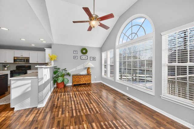 8031 Paradise Cove, Liberty Twp, OH 45044