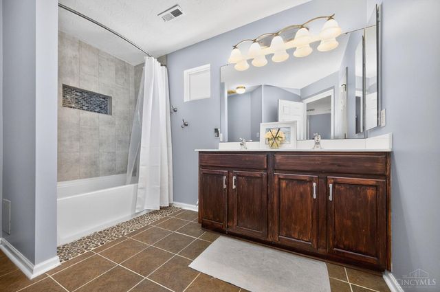 8031 Paradise Cove, Liberty Twp, OH 45044