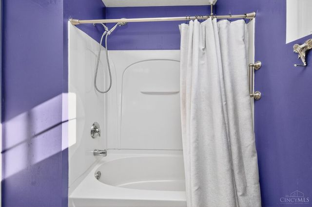 8031 Paradise Cove, Liberty Twp, OH 45044