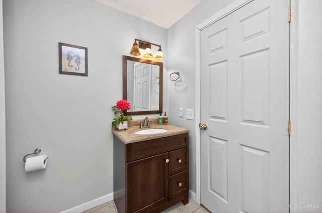 8031 Paradise Cove, Liberty Twp, OH 45044