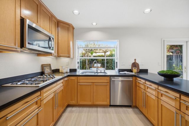 1005 Cardiff Lane, Redwood City, CA 94061