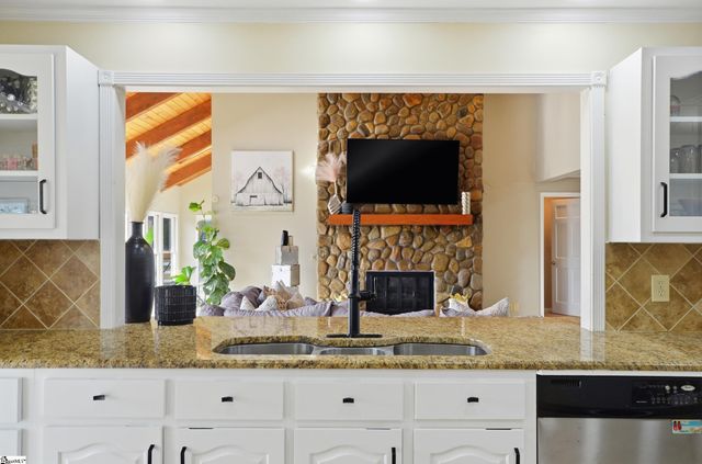 600 Pine Log Ford Road, Travelers Rest, SC 29690