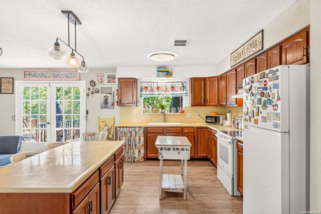 405 FM 1376, Boerne, TX 78006