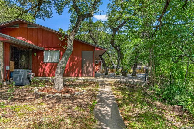 405 FM 1376, Boerne, TX 78006