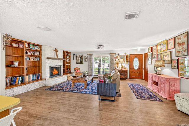 405 FM 1376, Boerne, TX 78006