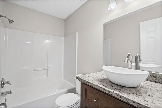6315 N Quincy Avenue, Kansas City, MO 64119