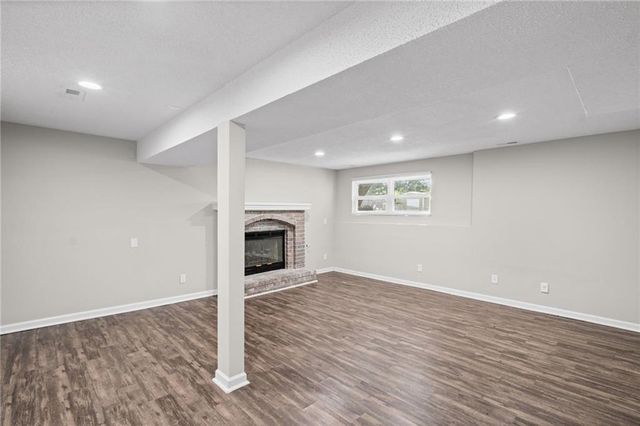 6315 N Quincy Avenue, Kansas City, MO 64119