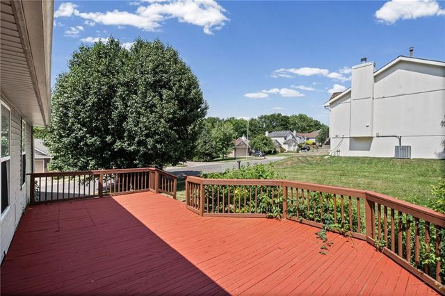 6315 N Quincy Avenue, Kansas City, MO 64119