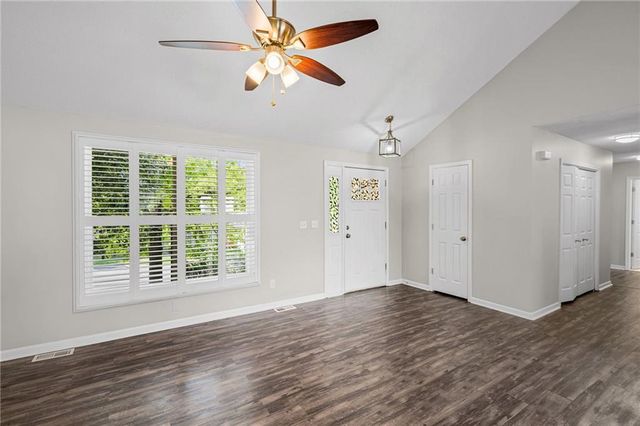 6315 N Quincy Avenue, Kansas City, MO 64119