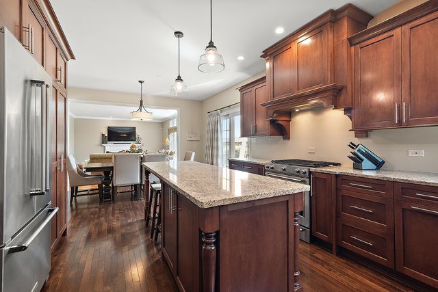 17320 Elk Drive, Orland Park, IL 60467