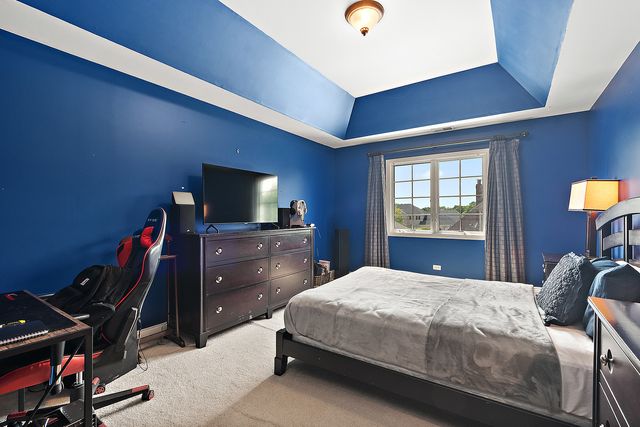 17320 Elk Drive, Orland Park, IL 60467