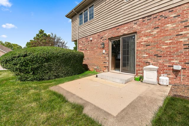 17320 Elk Drive, Orland Park, IL 60467