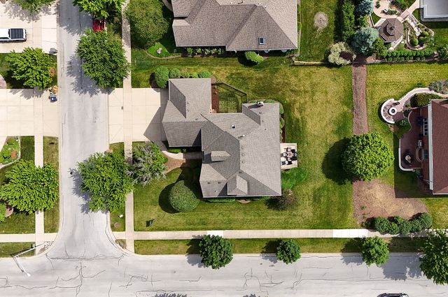 17320 Elk Drive, Orland Park, IL 60467
