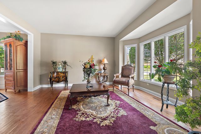 17320 Elk Drive, Orland Park, IL 60467