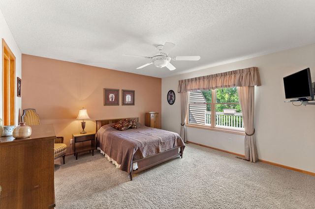 2618 Rosetown Court, Roseville, MN 55113