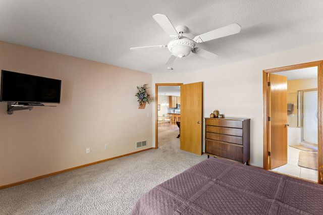 2618 Rosetown Court, Roseville, MN 55113