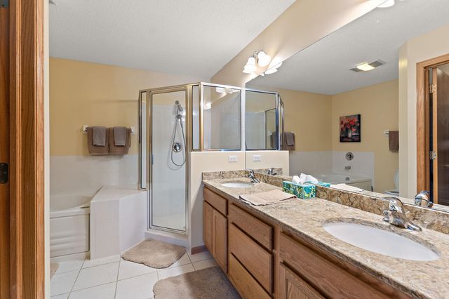 2618 Rosetown Court, Roseville, MN 55113
