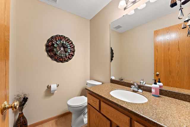 2618 Rosetown Court, Roseville, MN 55113