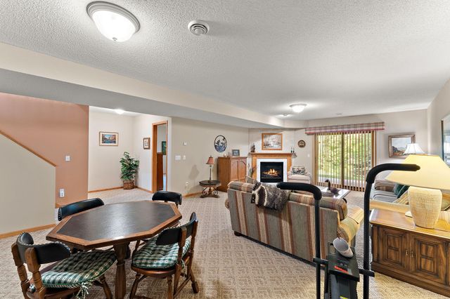2618 Rosetown Court, Roseville, MN 55113