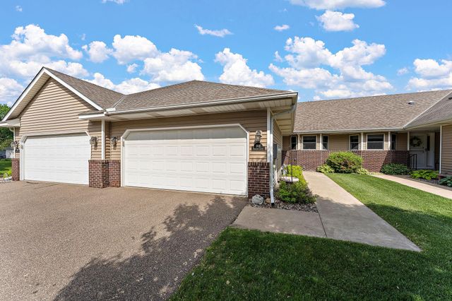2618 Rosetown Court, Roseville, MN 55113
