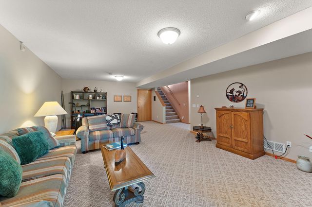 2618 Rosetown Court, Roseville, MN 55113