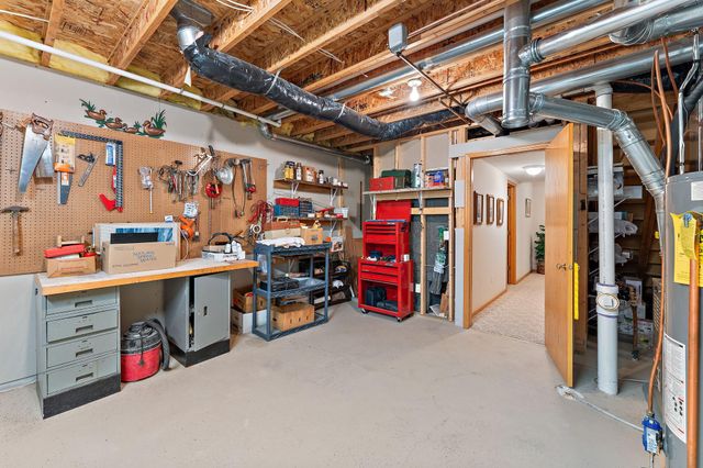 2618 Rosetown Court, Roseville, MN 55113