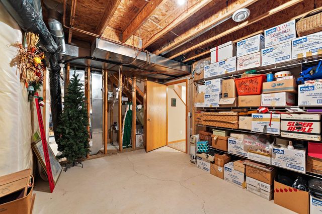 2618 Rosetown Court, Roseville, MN 55113