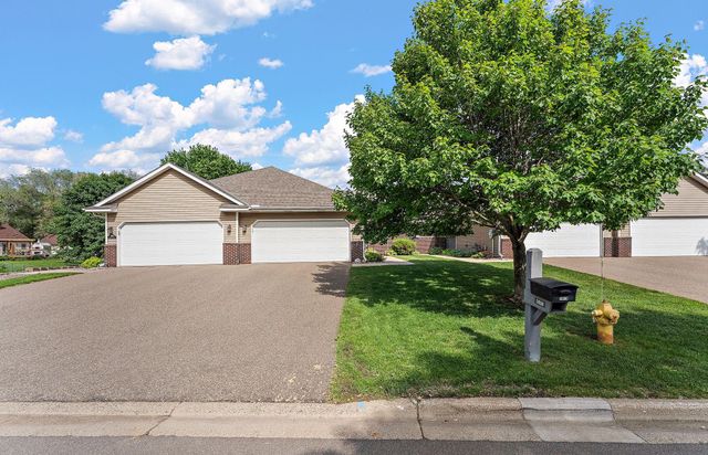 2618 Rosetown Court, Roseville, MN 55113