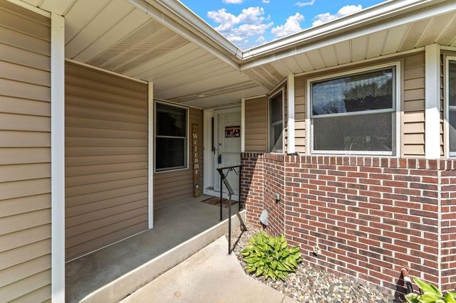 2618 Rosetown Court, Roseville, MN 55113