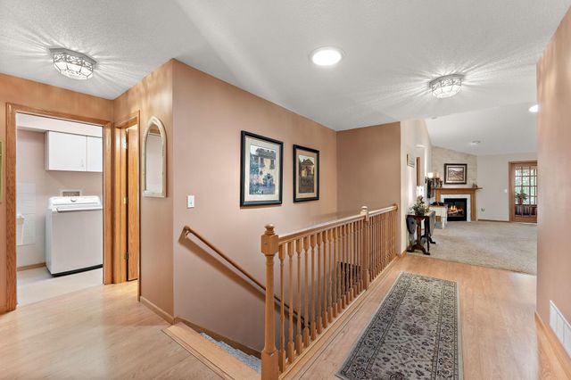 2618 Rosetown Court, Roseville, MN 55113
