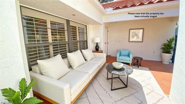 718 Reef Point CIR, Naples, FL 34108