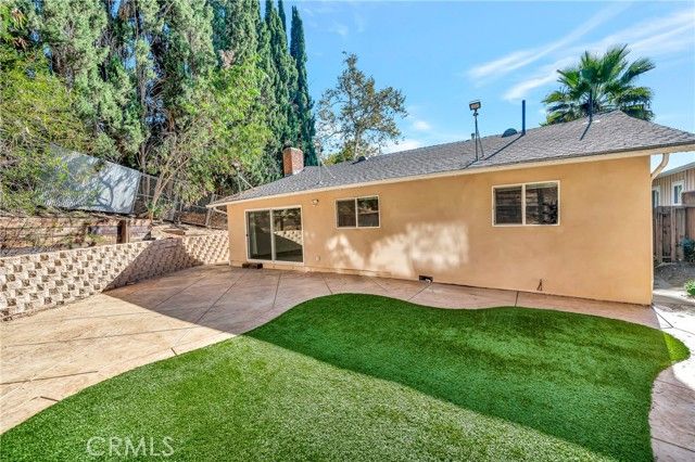 21817 Providencia Street, Woodland Hills (los Angeles), CA 91364