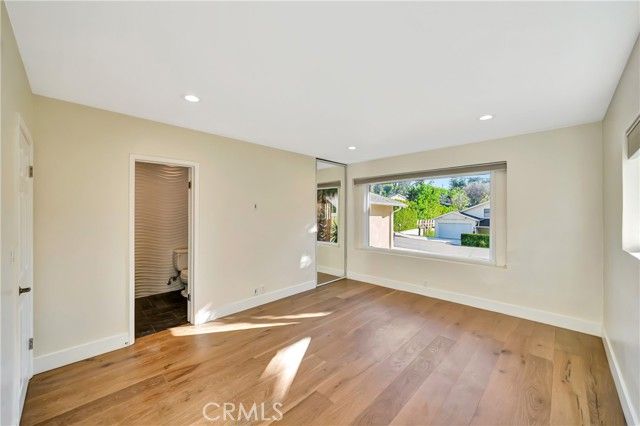 21817 Providencia Street, Woodland Hills (los Angeles), CA 91364