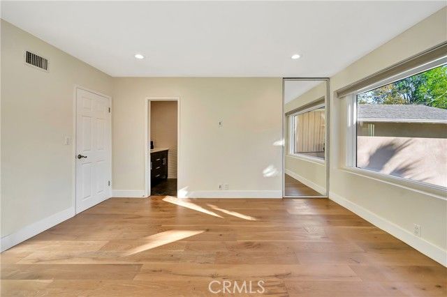 21817 Providencia Street, Woodland Hills (los Angeles), CA 91364