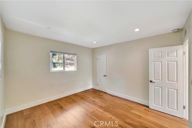 21817 Providencia Street, Woodland Hills (los Angeles), CA 91364