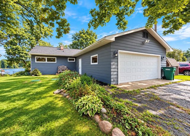 18425 Pellett Drive, Rose Township, MI 48430